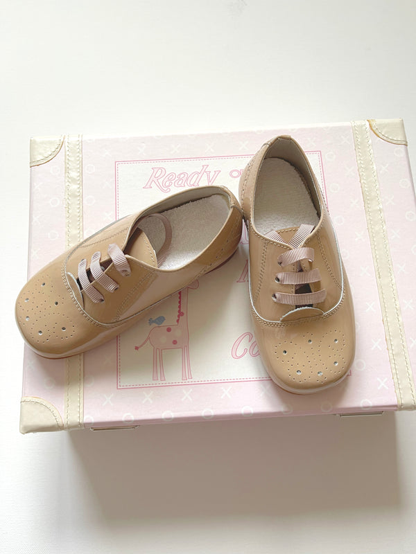 Shoes beige