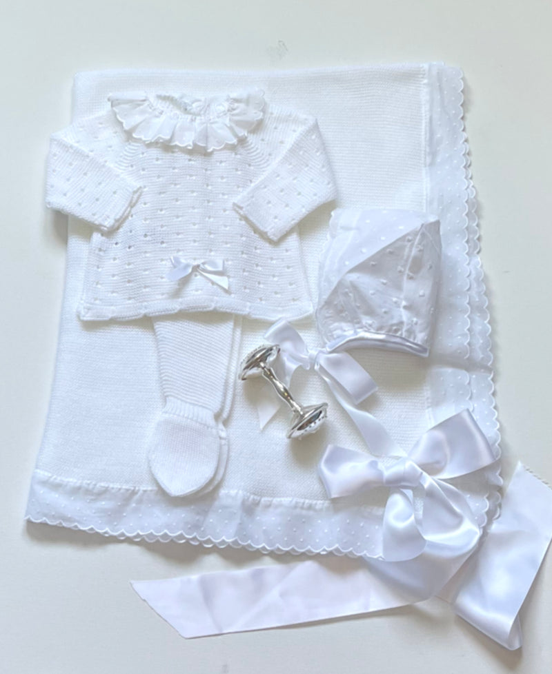 Coming home outfit Whites