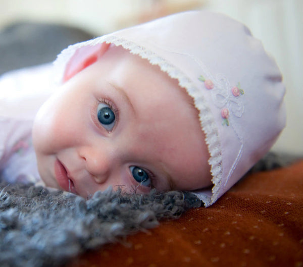 Vintage Bow & lace Bonnet